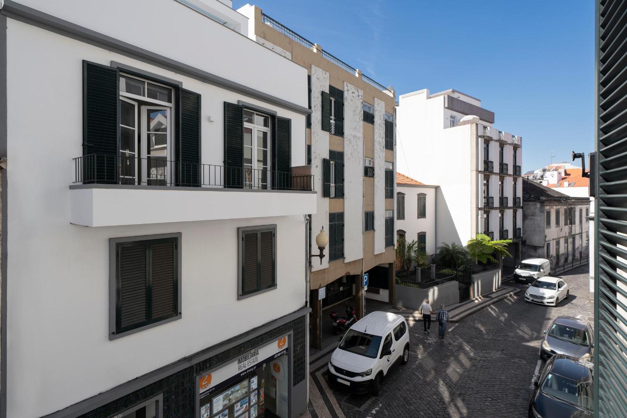 Apartamento Do Carmo By An Island Apart Funchal  Bagian luar foto